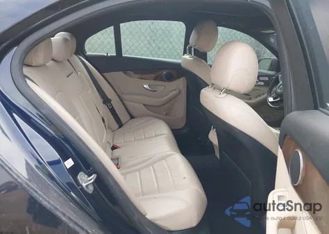 2018 Mercedes-Benz C 300 из США, поврежденный, VIN 55SWF4JB8JU264455